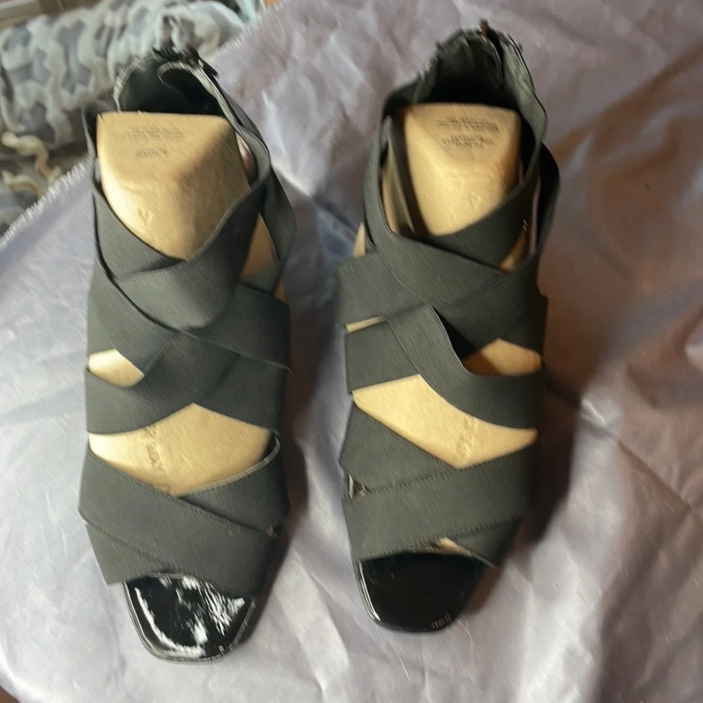 Kenneth Cole wedges
